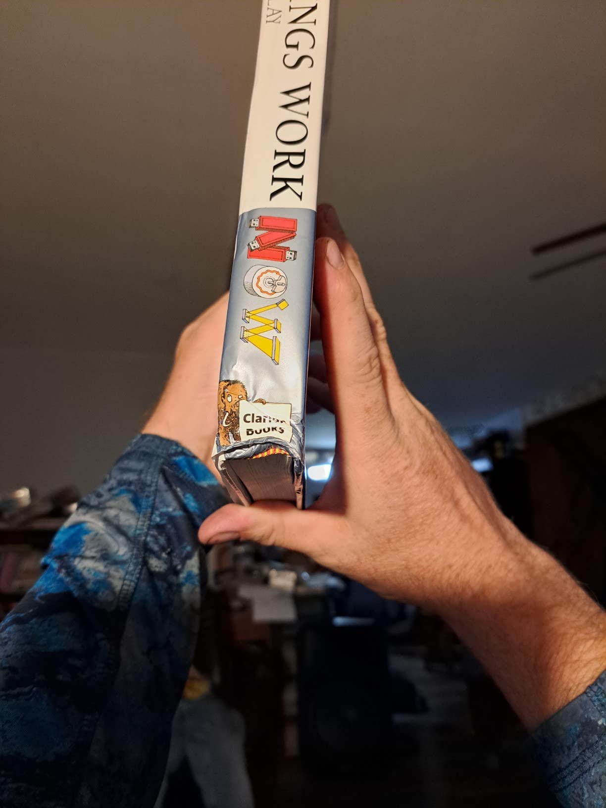The Way Things Work: Newly Revised Edition: The Ultimate Guide to How Things Work customer photo 2