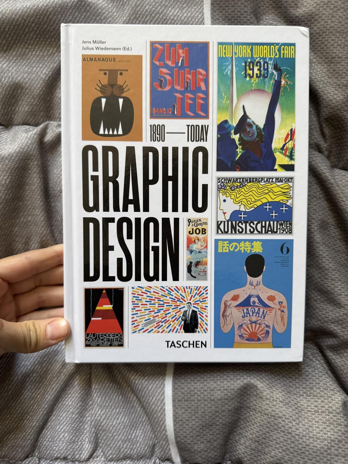 The History of Graphic Design: 45th Ed. (45th Edition) (Multilingual Edition) customer photo 2