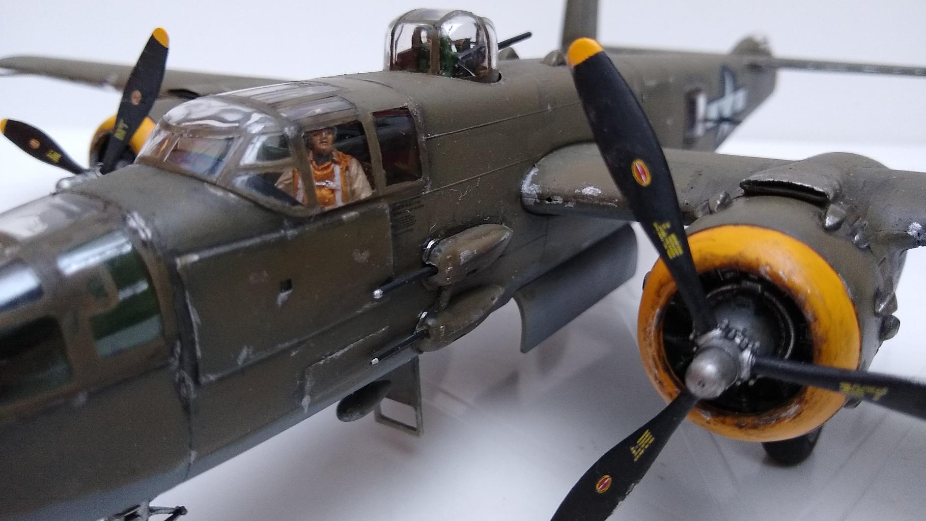 Revell 85-5512 B25J Mitchell 1:48 Scale Model Airplane Building Kit (138 Parts, Skill Level 4) customer photo 2