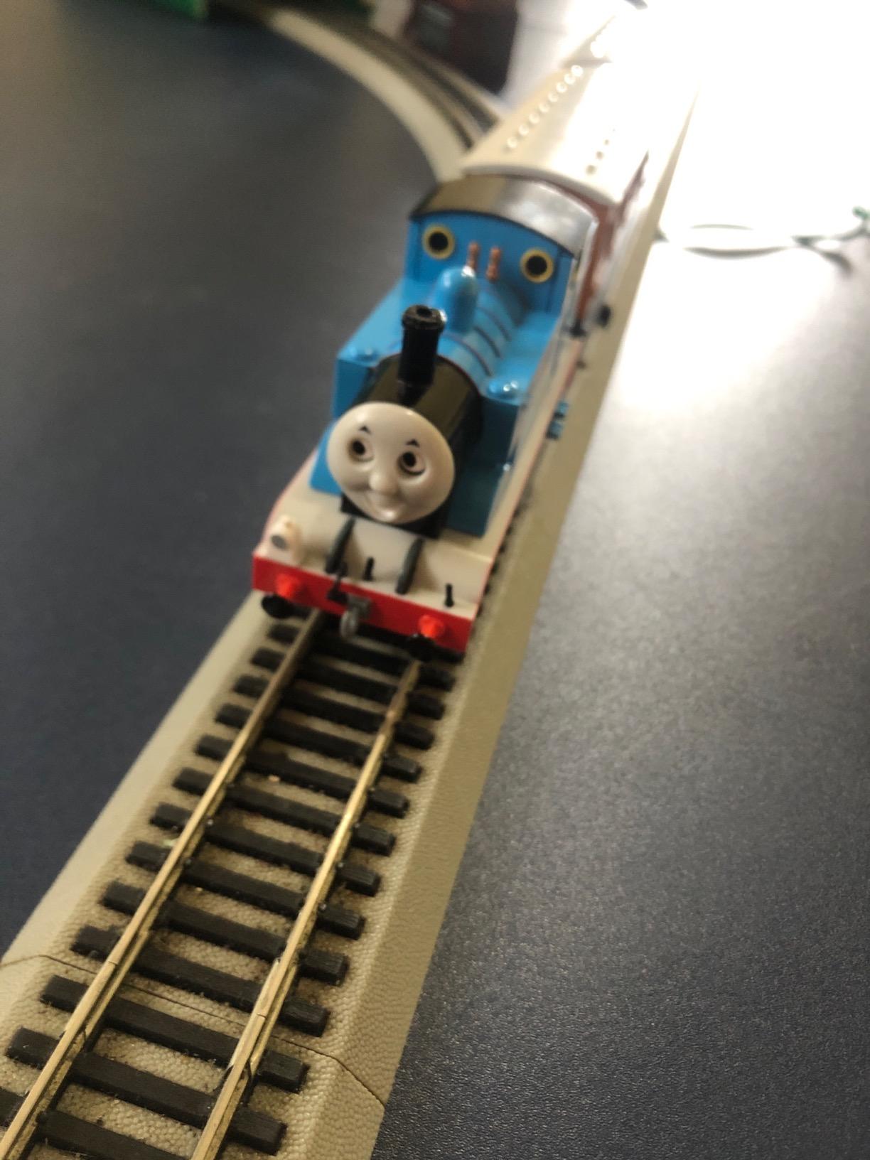 Bachmann Trains - Thomas & Friends Thomas with Annie and Clarabel Ready To Run Electric Train Set - HO Scale customer photo 1