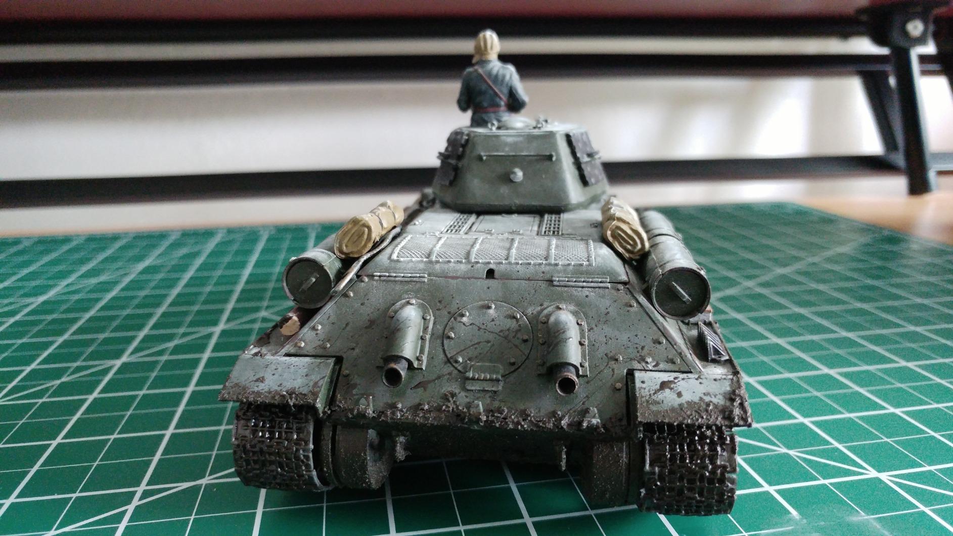 Tamiya 35059 1/35 Russian T34/76 1943 Tank Plastic Model Kit customer photo 2