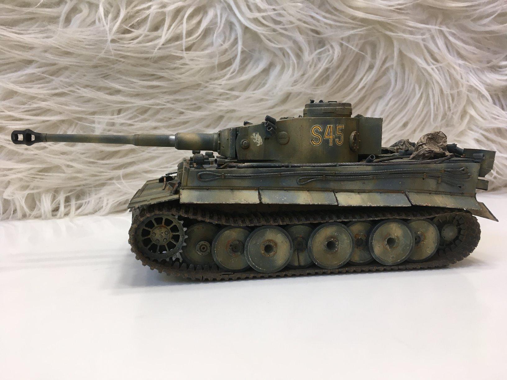 Tamiya 35216 1/35 Ger. Tiger I Early Production Tank Plastic Model Kit customer photo 2