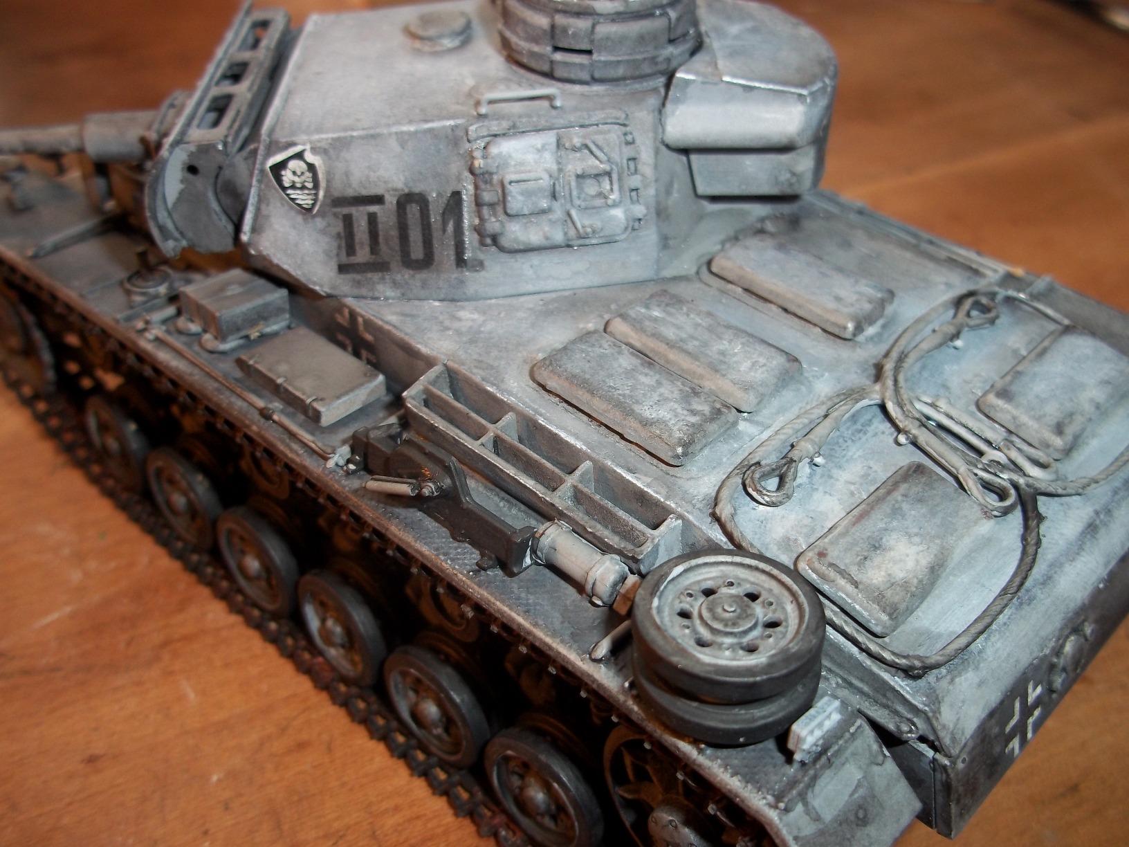 Tamiya 35215 1/35 German Pz. Kpfw III Ausf. L Tank Plastic Model Kit customer photo 1