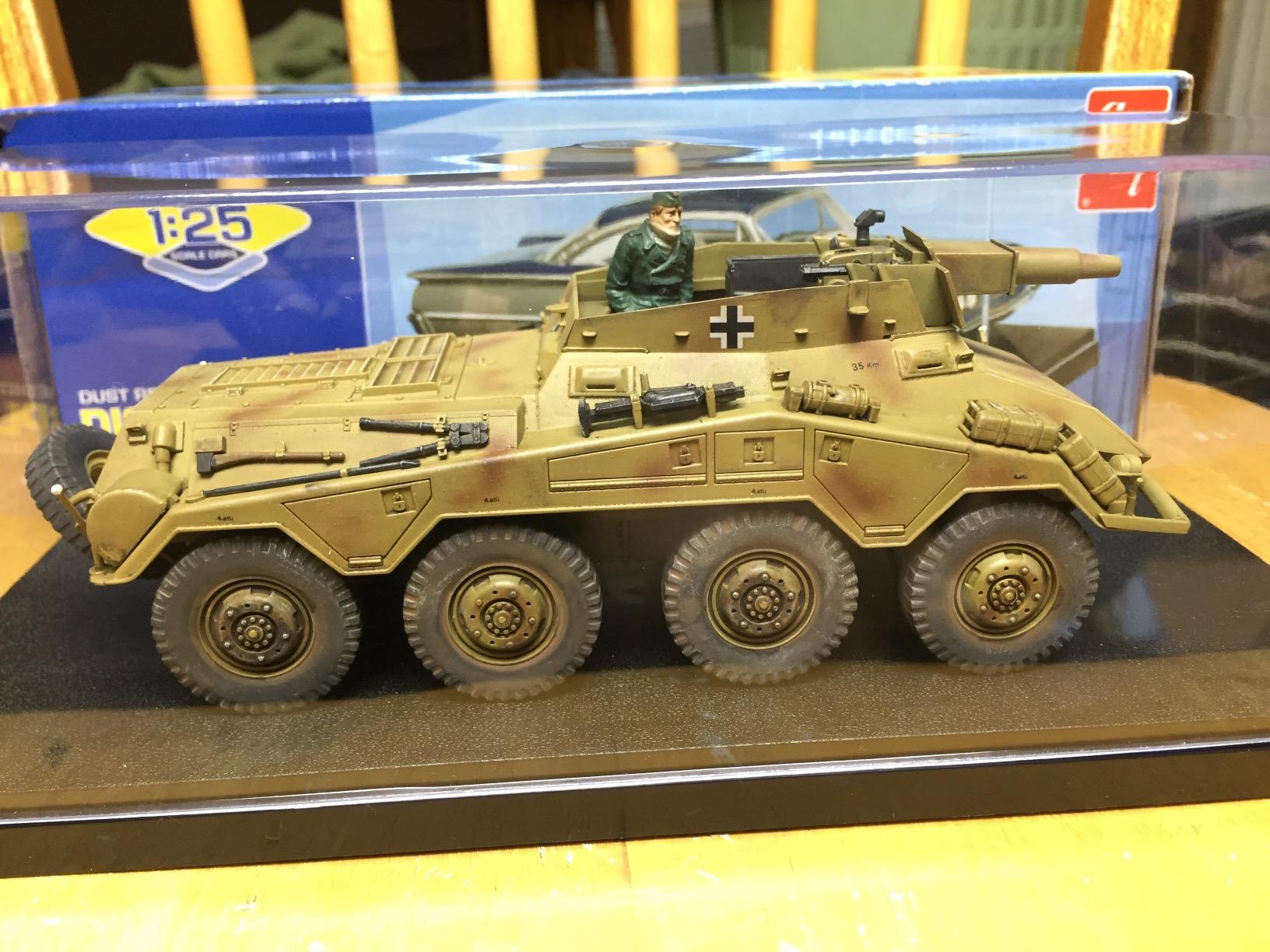 AMT Plastic Display Case, 9 3/4 x 4 1/4 x 3 11/16, 0.5 Liters, Standard customer photo 1