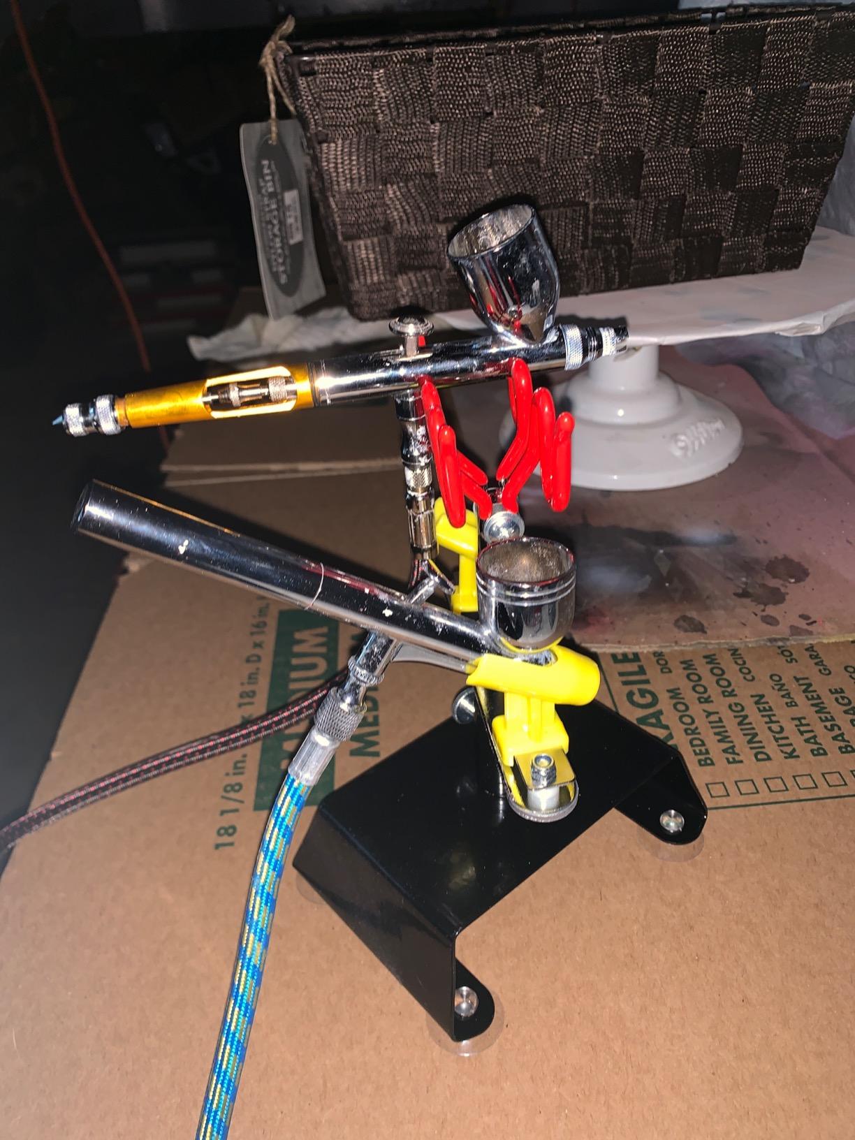 Master Airbrush 4-Airbrush Holder Station - Swivel & Tilt Tabletop customer photo 2