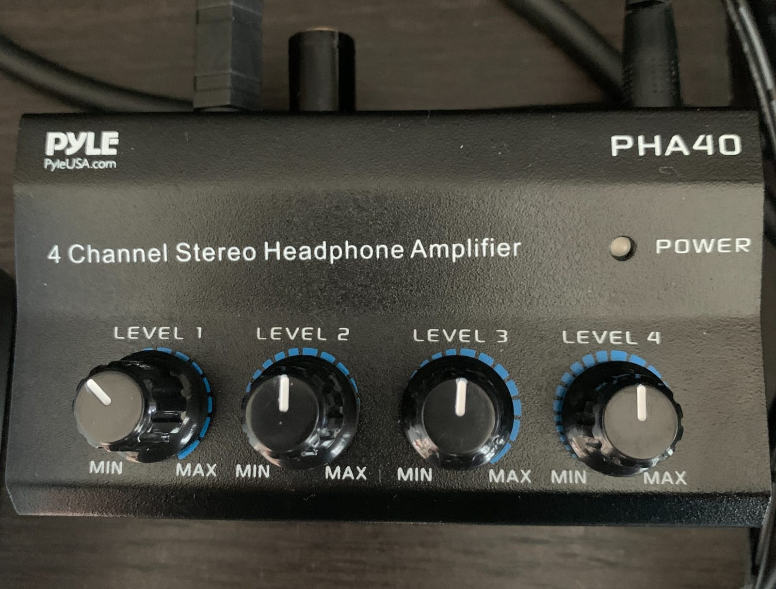 4-Channel Portable Stereo Headphone Amplifier - Professional Multi Channel Mini Earphone Splitter Amp w/ 4 ¼