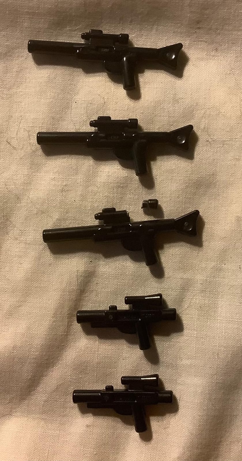 LEGO Star Wars Minifigure Blaster Guns Accessories 5 Pieces (3 Long Blasters, 2 Short Blasters) customer photo 1