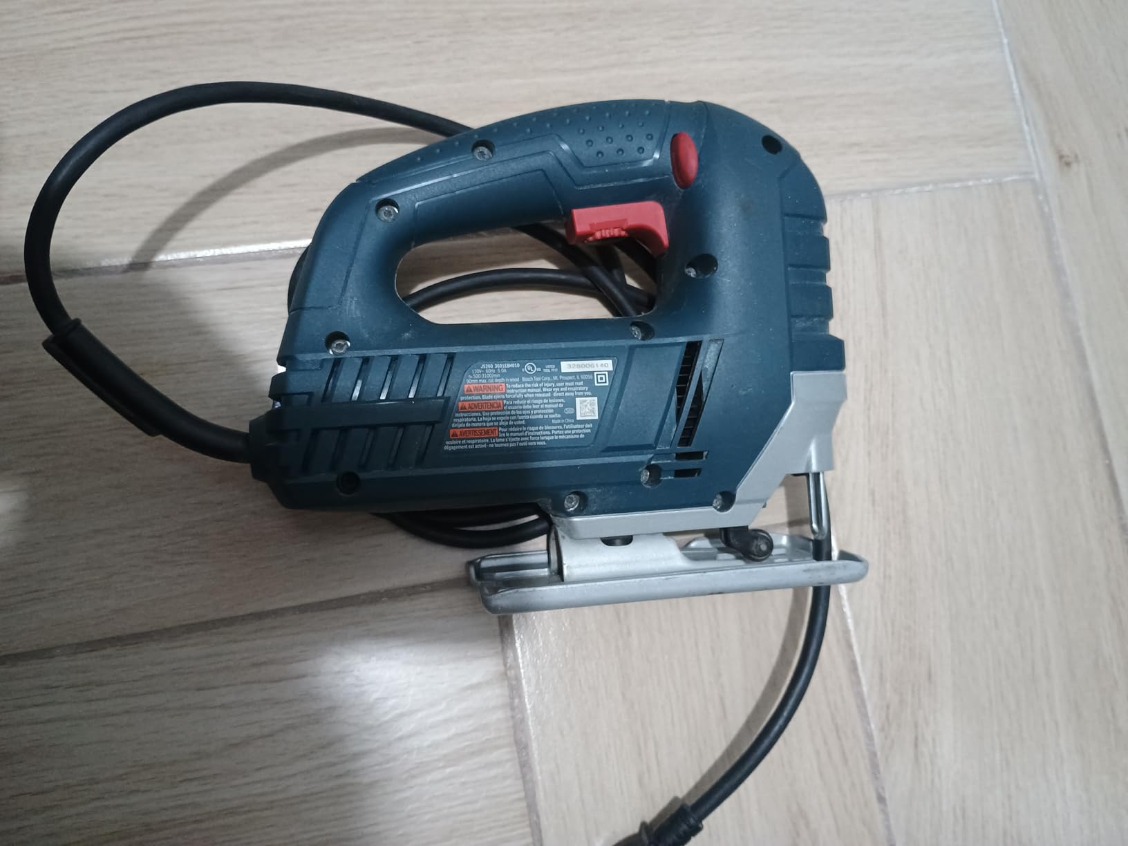 BOSCH JS260 Top-Handle Jig Saw - 6.0 Amp Motor, Variable Speed Control, Low-Vibration Plunging Design, Toolless Blade Change System customer photo 1