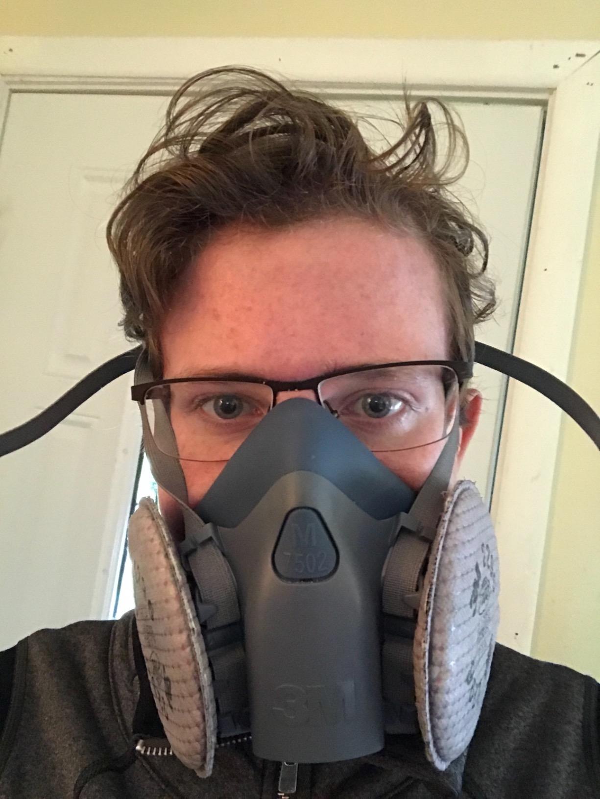 3M Reusable Respirator Half Facepiece 7502, NIOSH, Medium | Cool Flow Valve, Integrated Dropdown Suspension, Bayonet Connections customer photo 2