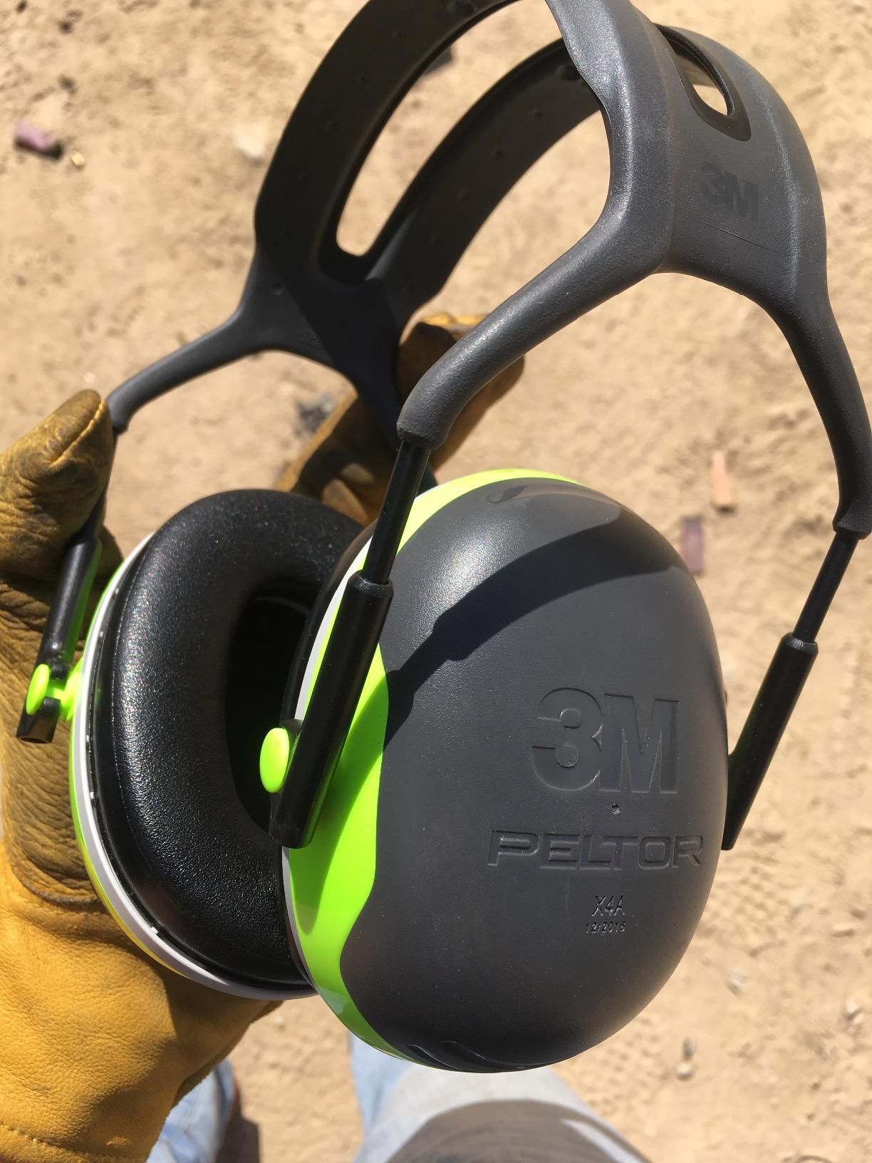 3M PELTOR Hearing Protection Earmuffs, X4 Series Noise Protection customer photo 1