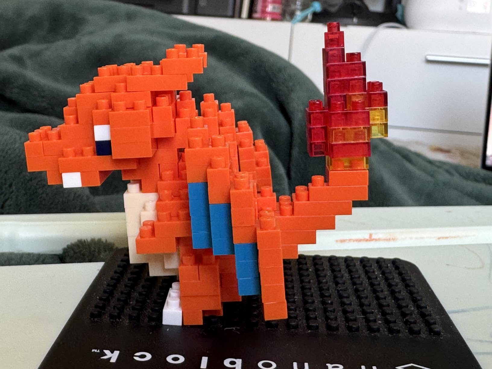 Pokémon - Charizard, Pokémon Series Building Kit customer photo 2