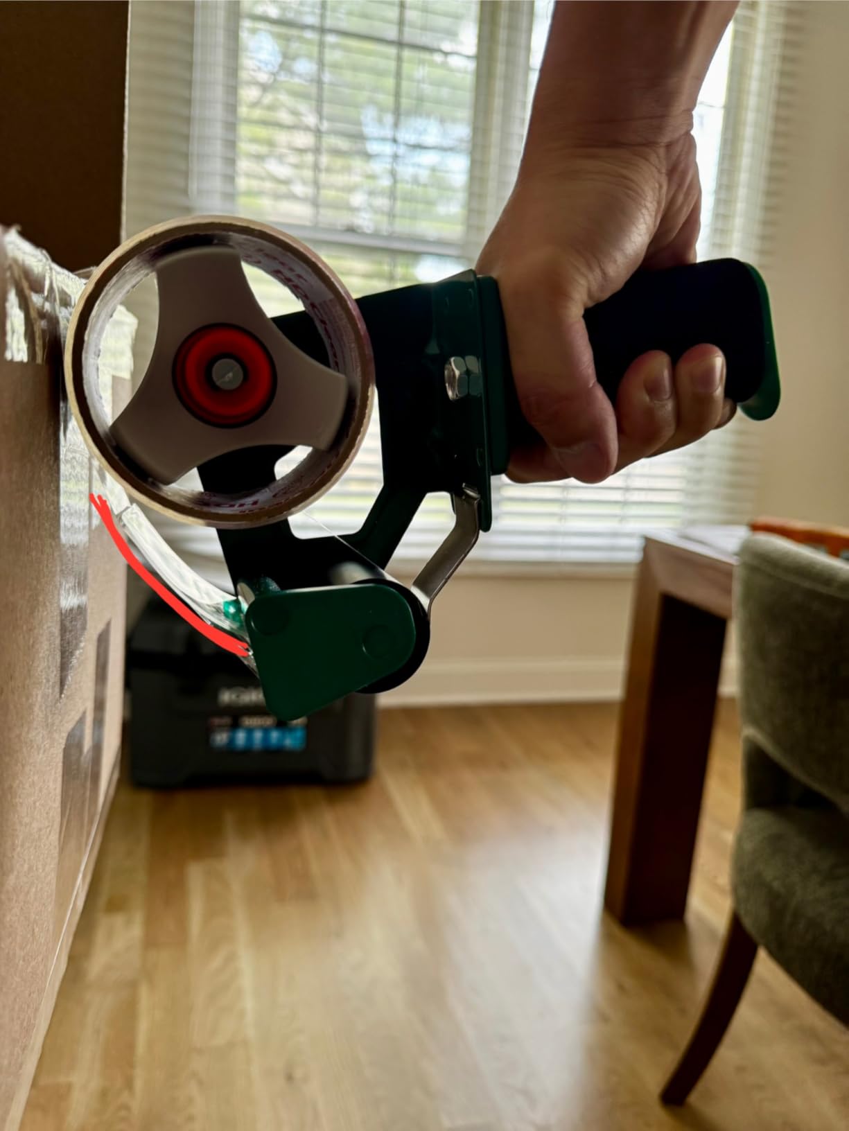 Duck HD Clear Packing Tape Dispenser Heavy Duty Packaging Tape Gun for Packing Boxes, Shipping and Moving - Includes 1 Refill Roll of HD Clear 1.88 In. x 50 Yards - Foam Handle (287398) customer photo 1