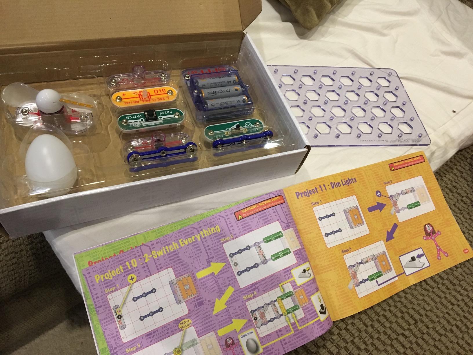 Beginner, Electronics Exploration Kit, Stem Kit for Ages 5-9 (SCB-20) customer photo 2