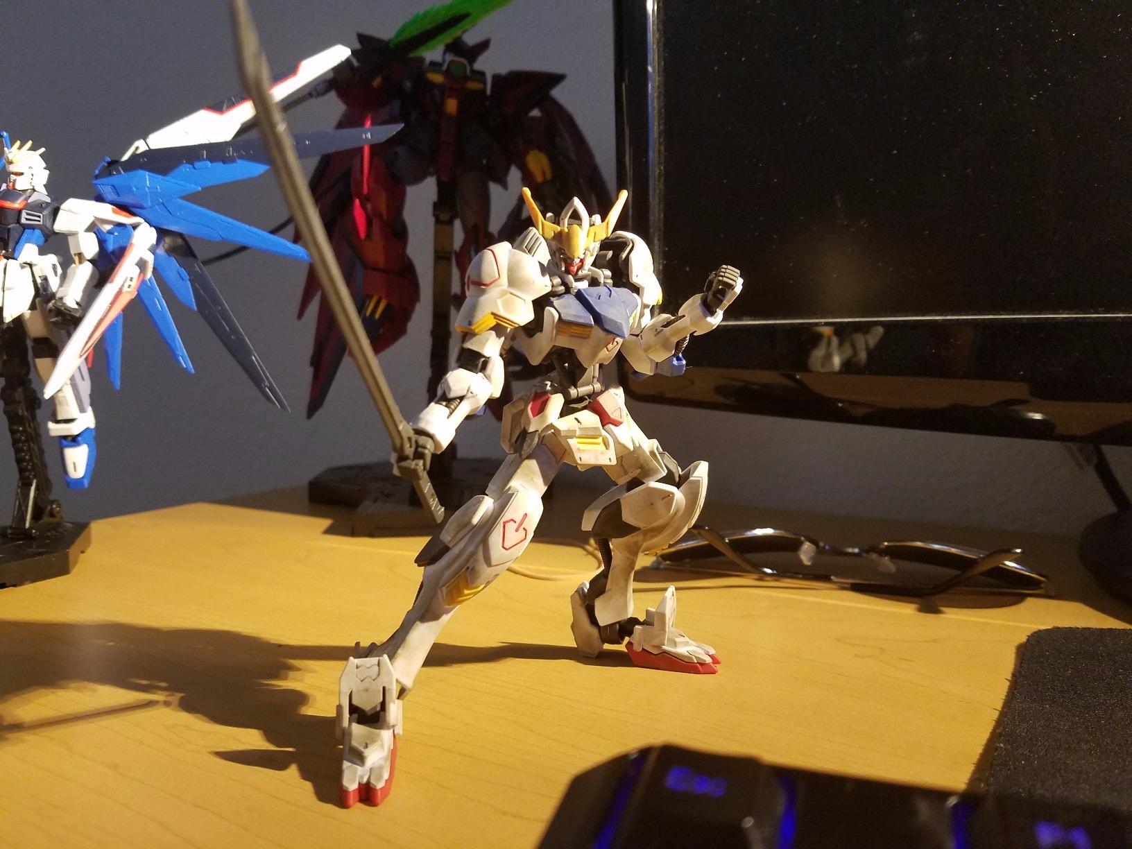 BANDAI Hobby - Gundam Iron-Blooded Orphans - #01 Gundam Barbatos HG IBO 1/144 Model Kit customer photo 2