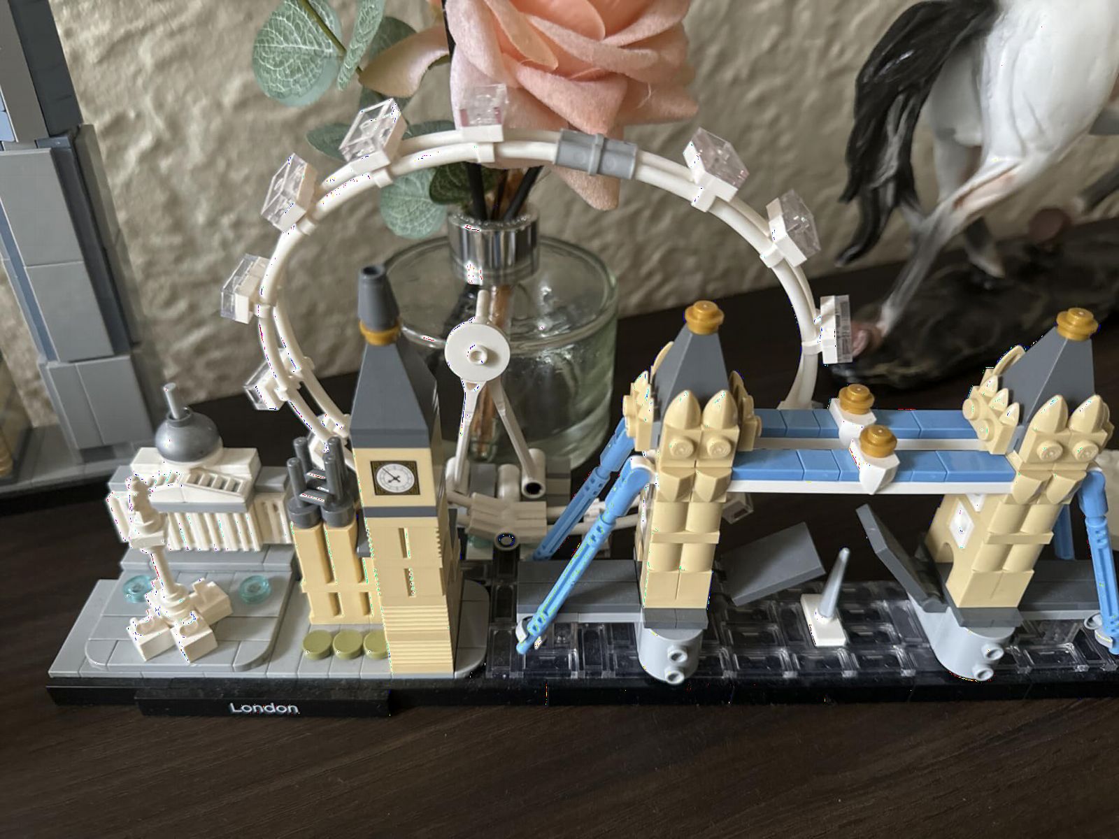 LEGO Architecture London Skyline Collection 21034 Building Set Model Kit and Gift for Kids and Adults (468 pieces) customer photo 2