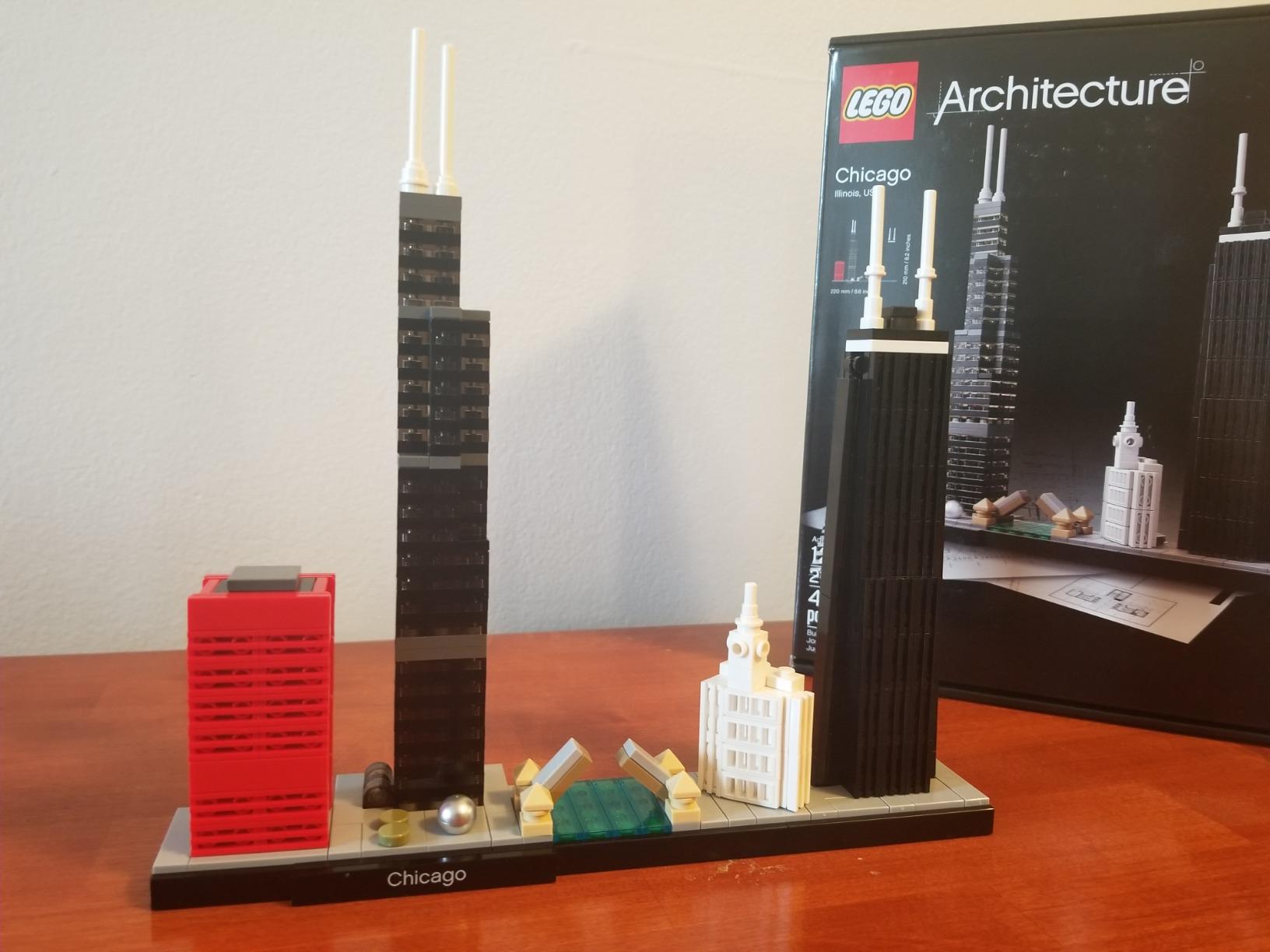 LEGO Architecture Chicago 21033 Skyline Building Blocks Set (444 Pieces) customer photo 2
