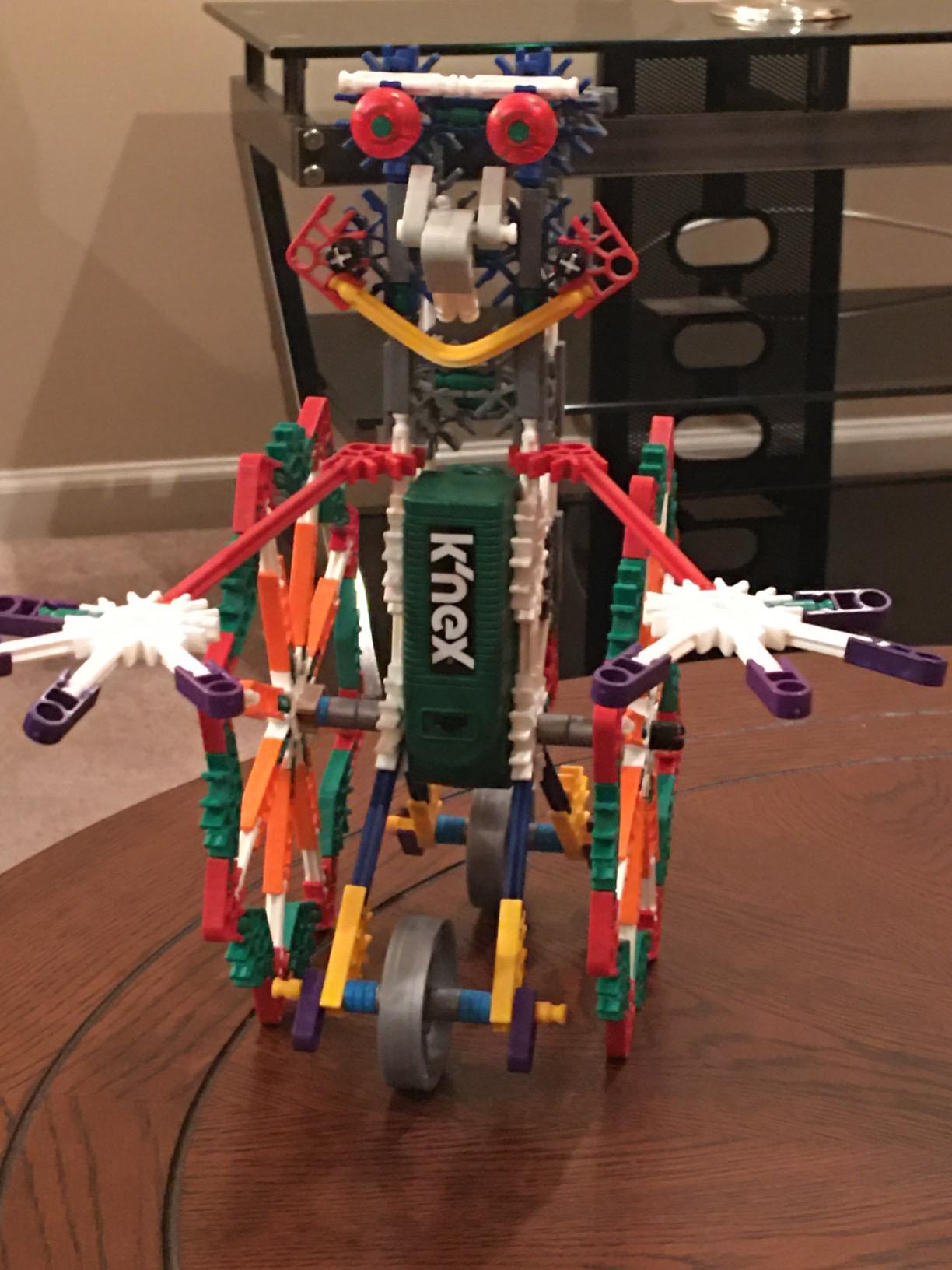 K'NEX Power & Play Motorized Set - 529 Pieces, STEM Building, Kid Construction Set, Ages 7+ customer photo 2