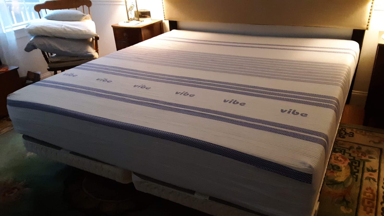 Vibe Gel Memory Foam Mattress, 12-Inch CertiPUR-US Certified Bed-in-a-Box, Queen, White customer photo 2