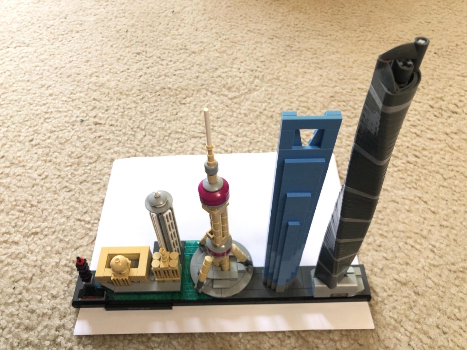 Architecture Shanghai 21039 Building Kit (597 Pieces) customer photo 2