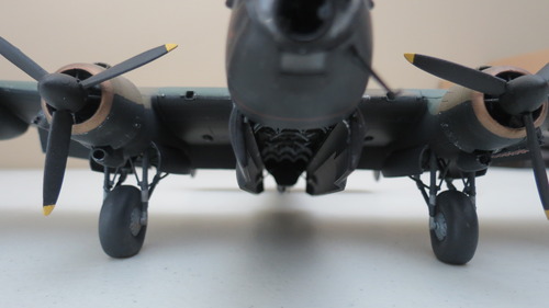 Airfix A08013A Avro Lancaster B.III - 1:72 Scale WW2 Military Aircraft Model Kit customer photo 1