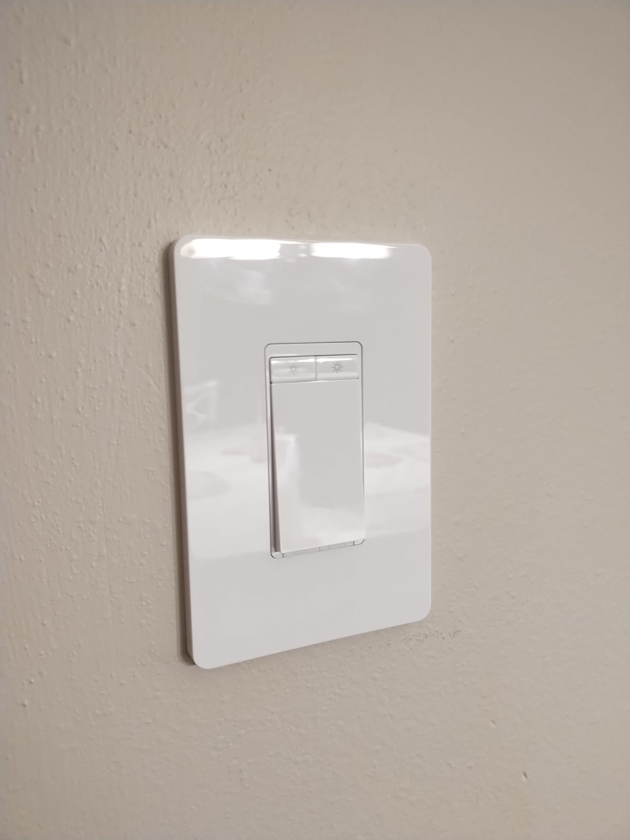 Kasa Smart Dimmer Switch HS220, Single Pole, Needs Neutral Wire | 2.4GHz Wi-Fi Light Switch, Works with Alexa & Google Home, UL Certified, No Hub Required, White customer photo 1