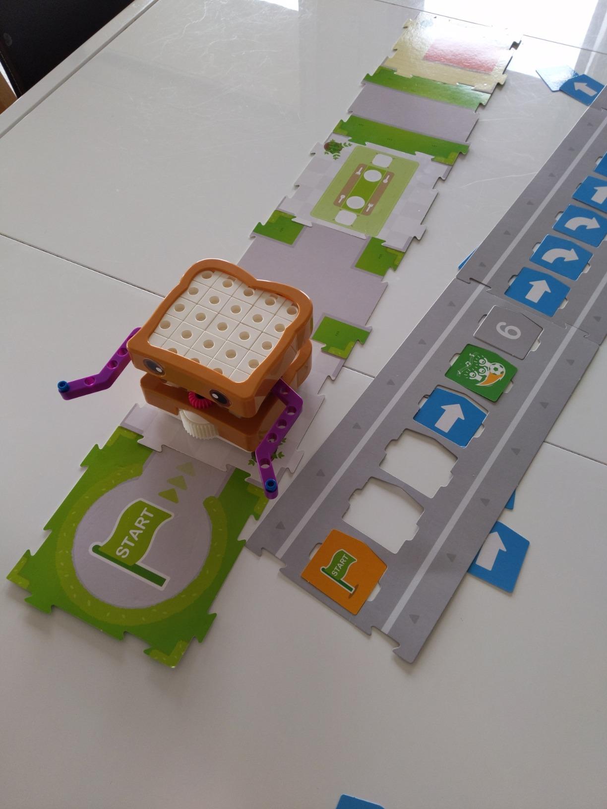 Kids First Coding & Robotics | No App Needed | Grades K-2 | Intro To Sequences, Loops, Functions, Conditions, Events, Algorithms, Variables | Parents' Choice Gold Award Winner | by Thames & Kosmos customer photo 1
