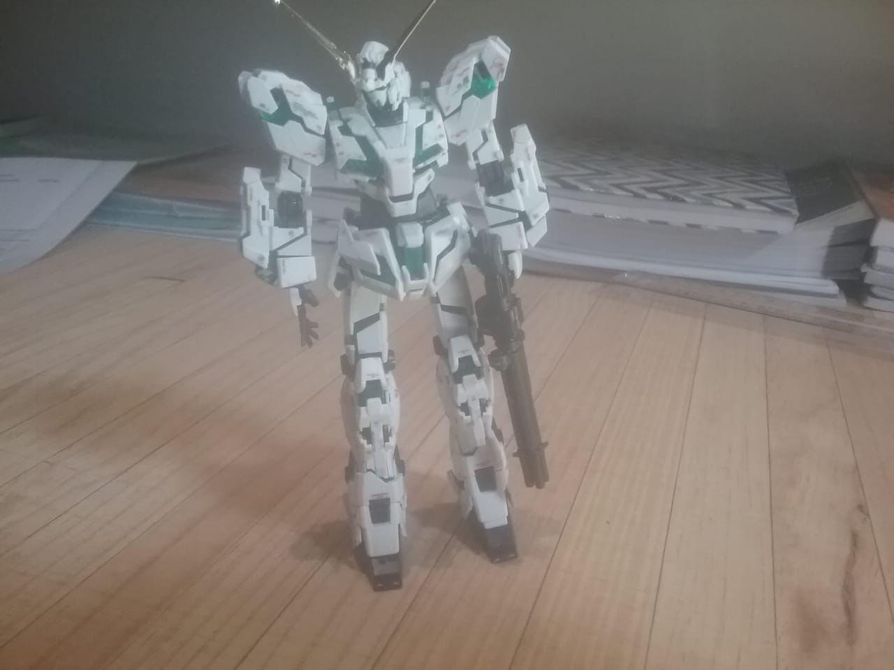 Bandai Hobby RG 1/144 Full Armor Gundam Unicorn