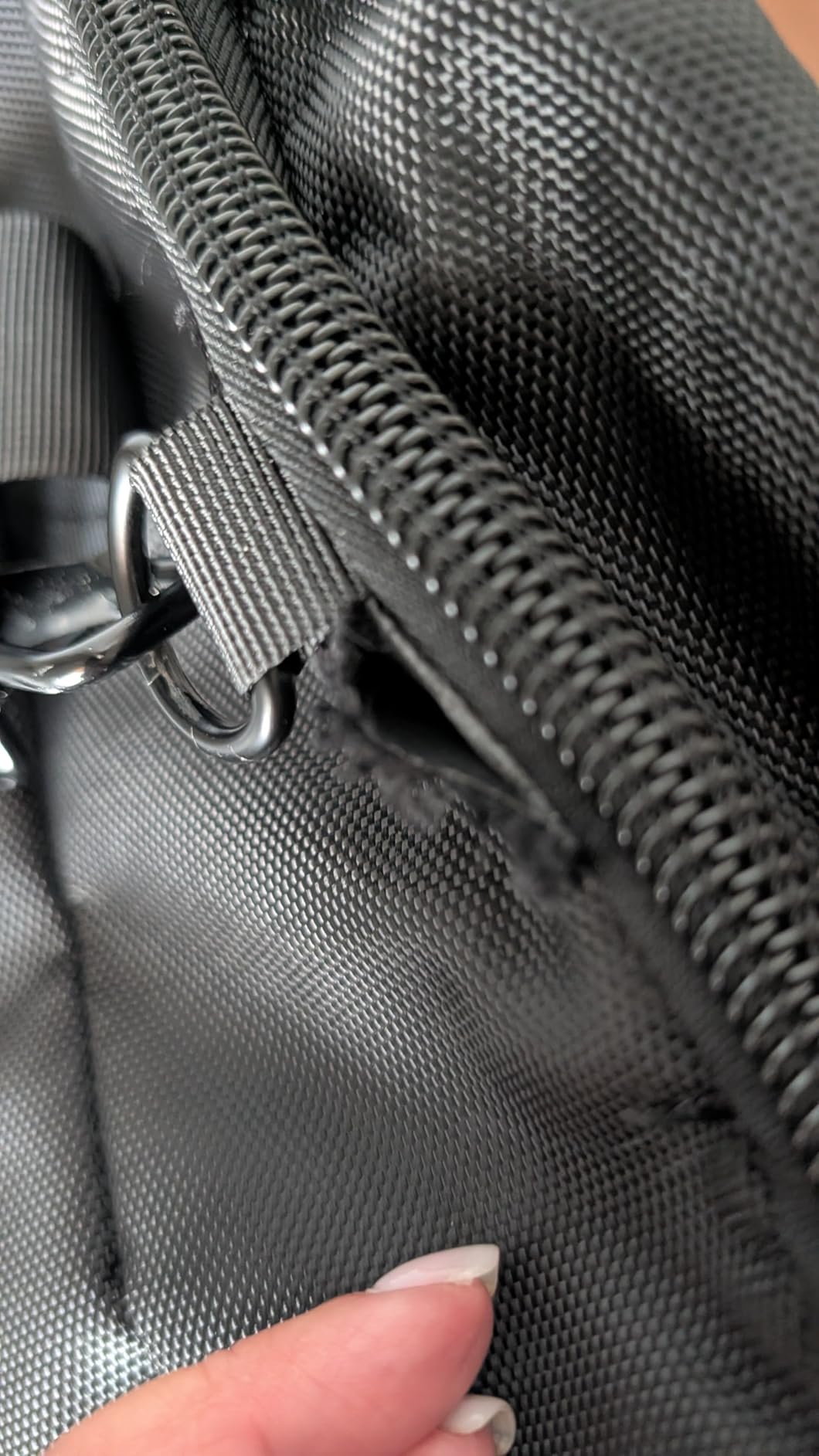 MATEIN Garment Bag for Travel, Large Carry on Garment Bags for Business | Waterproof, Hanging Suit Luggage Bag, For Men Women, Wrinkle Free Suitcase, Cover for Shirts Dresses Coats, Strap, Black customer photo 1
