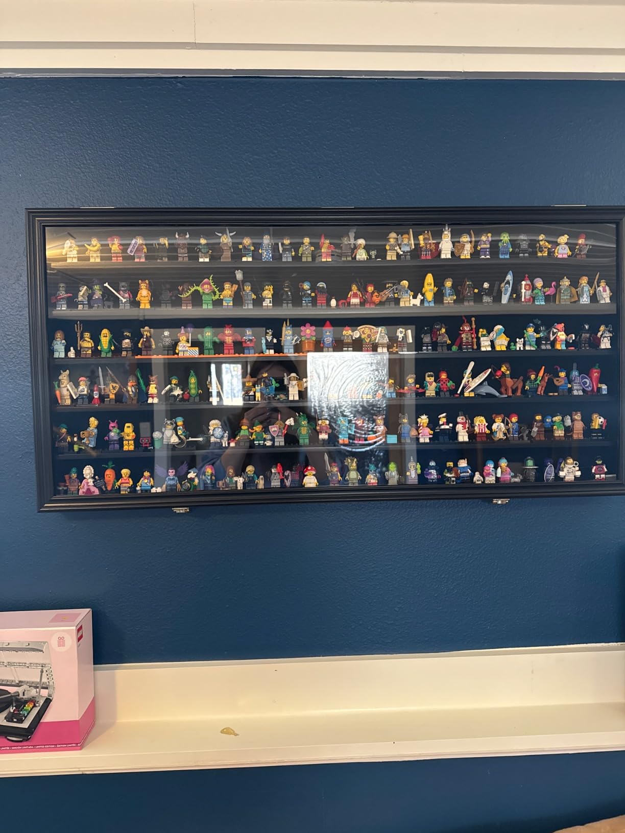 DisplayGifts Toy Minifigures Miniatures Display Case Frame Wall Cabinet Stand 200 Toys Dust Protection Black customer photo 2