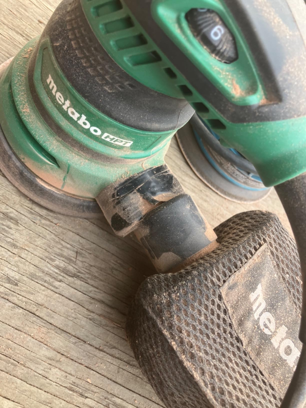 Metabo HPT 5-Inch Random Orbit Finishing Sander, Variable Speed, Palm-Style Comfort Grip, 230W 2.8 Amp Motor, 9,000-13,000 RPM, Dust Collection Hose Connector, Compact and Lightweight Design, SV13YST customer photo 2