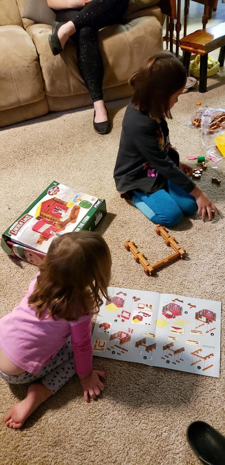 Lincoln Logs - Fun On The Farm - 102 Parts - Real Wood Logs - Ages 3+ customer photo 2
