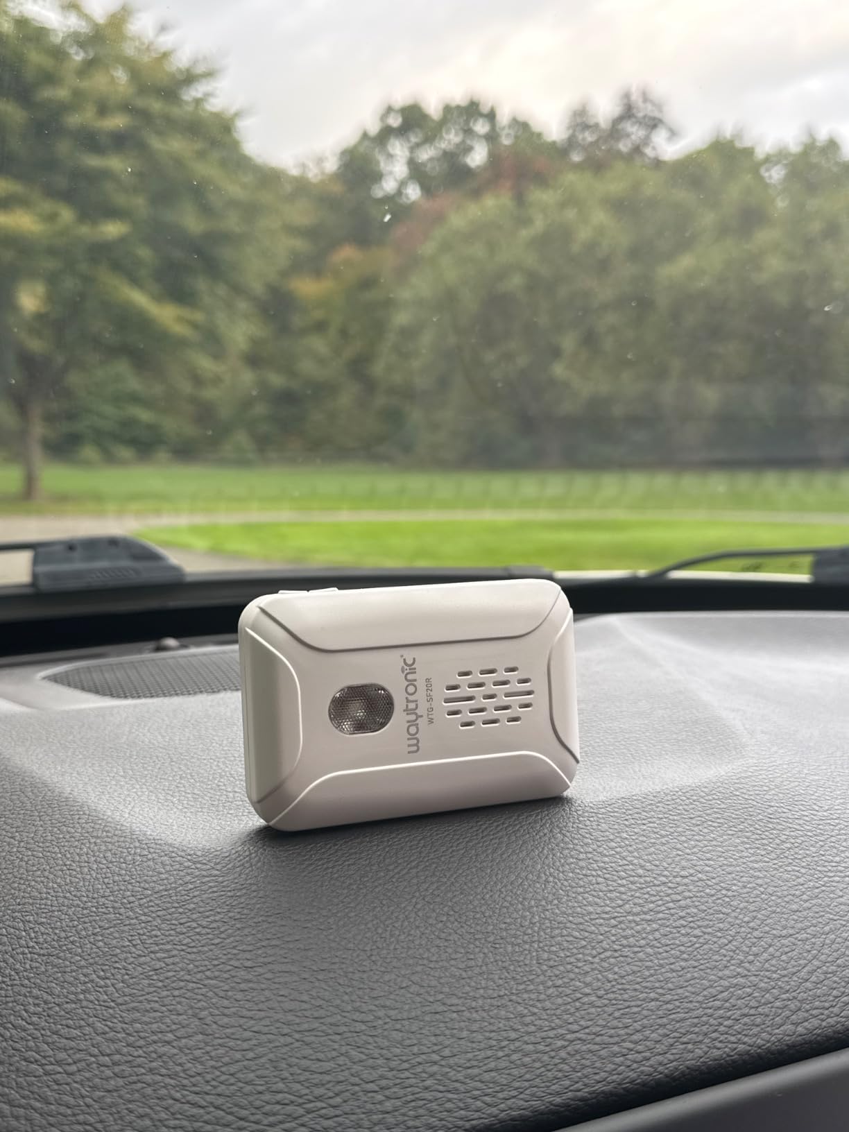 Wireless Motion Sensor Alarm Chime, Motion Detector Doorbell, Garage Driveway Alarm, Business Motion Sensor Doorchime with Night Light, for Pet Elderly Dementia Monitor (1 Receiver+2 PIR Detectors) customer photo 1
