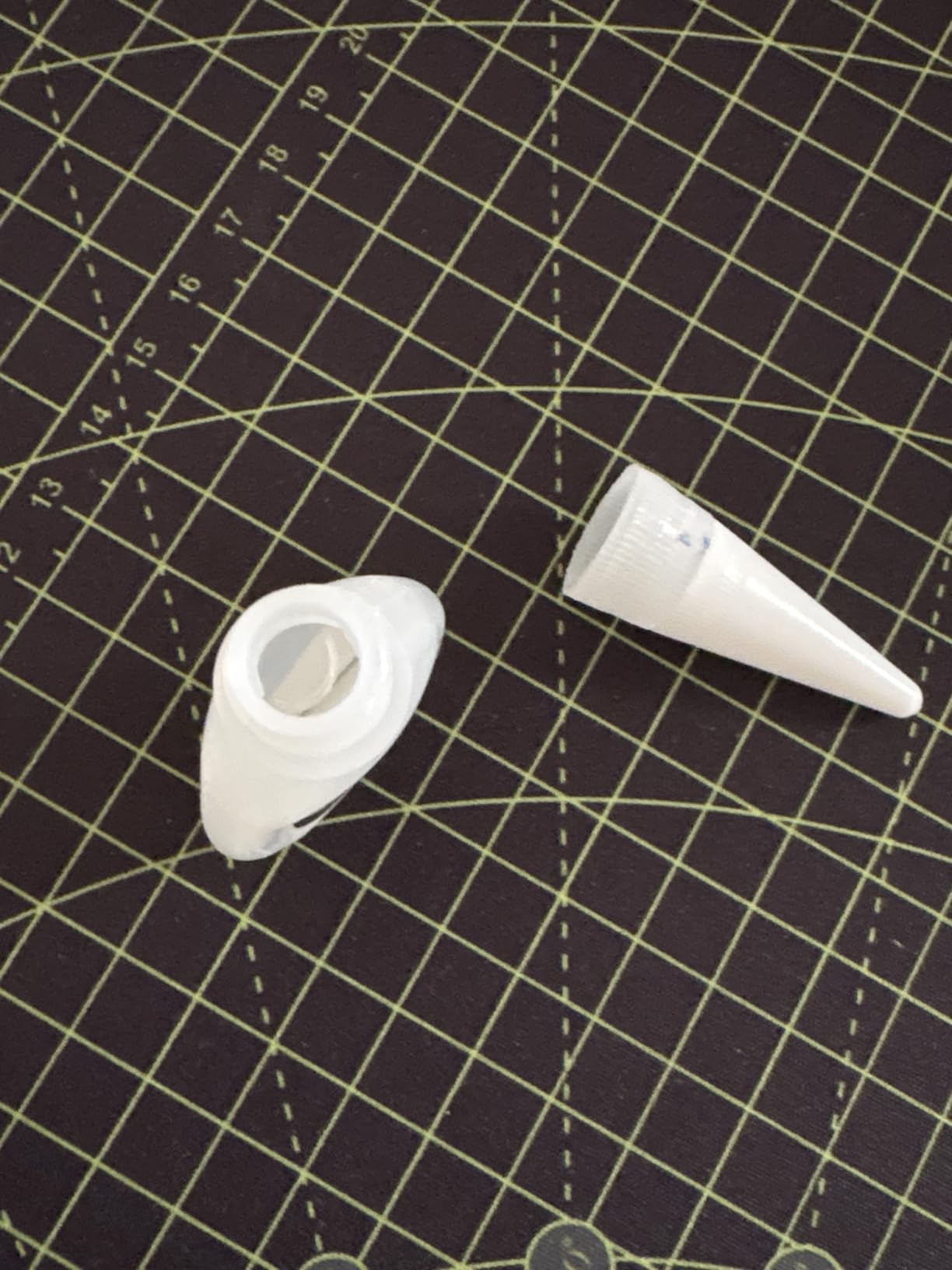 The Army Painter Hobby Tool Kit - File, Knife, Drill, Cutter, Sculpting Tool with Green Stuff and Glue Included customer photo 2