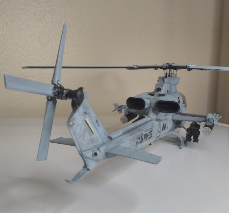 Academy 1:35 USMC AH-1Z Cobra 'Shark Mouth' Model Building Kit customer photo 2