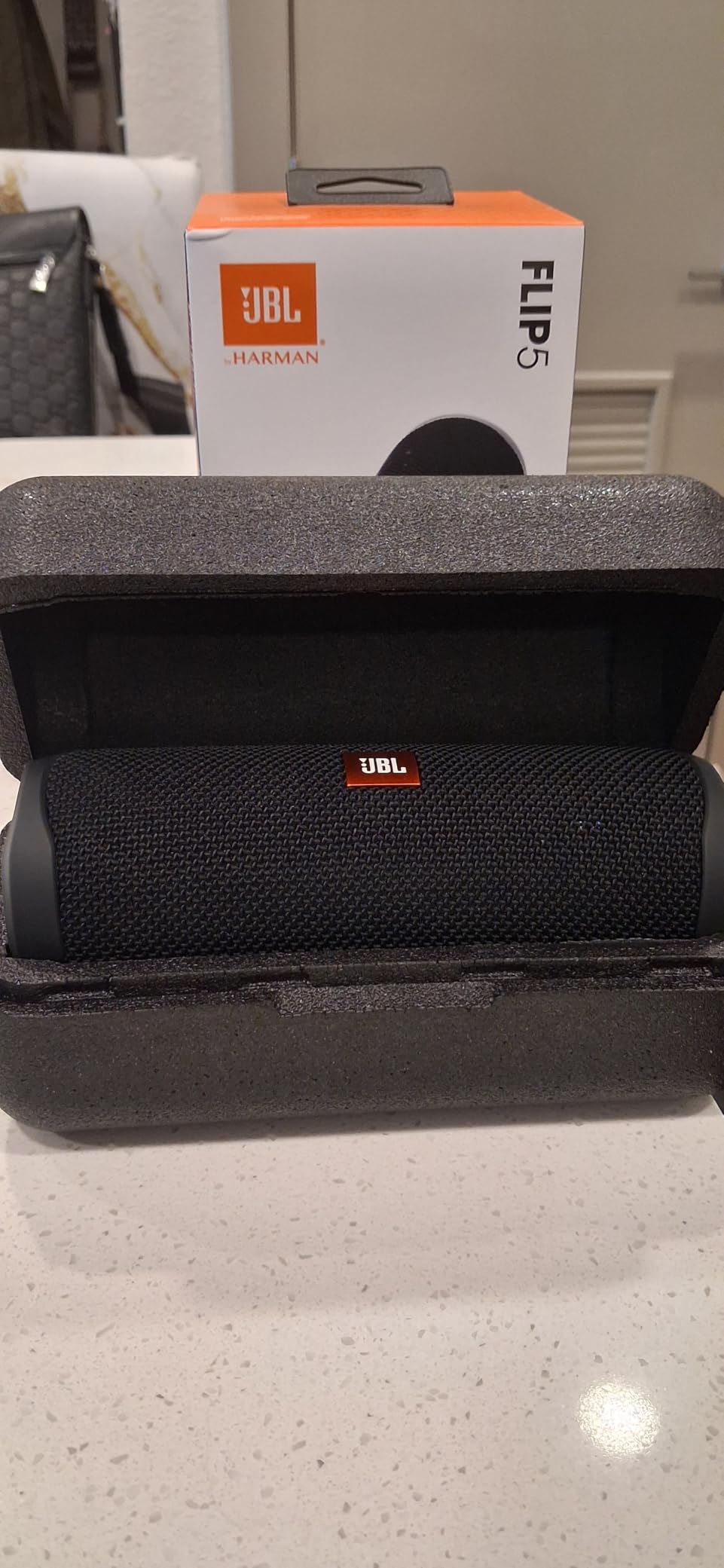 JBL FLIP 5, Waterproof Portable Bluetooth Speaker, Black, Small customer photo 1