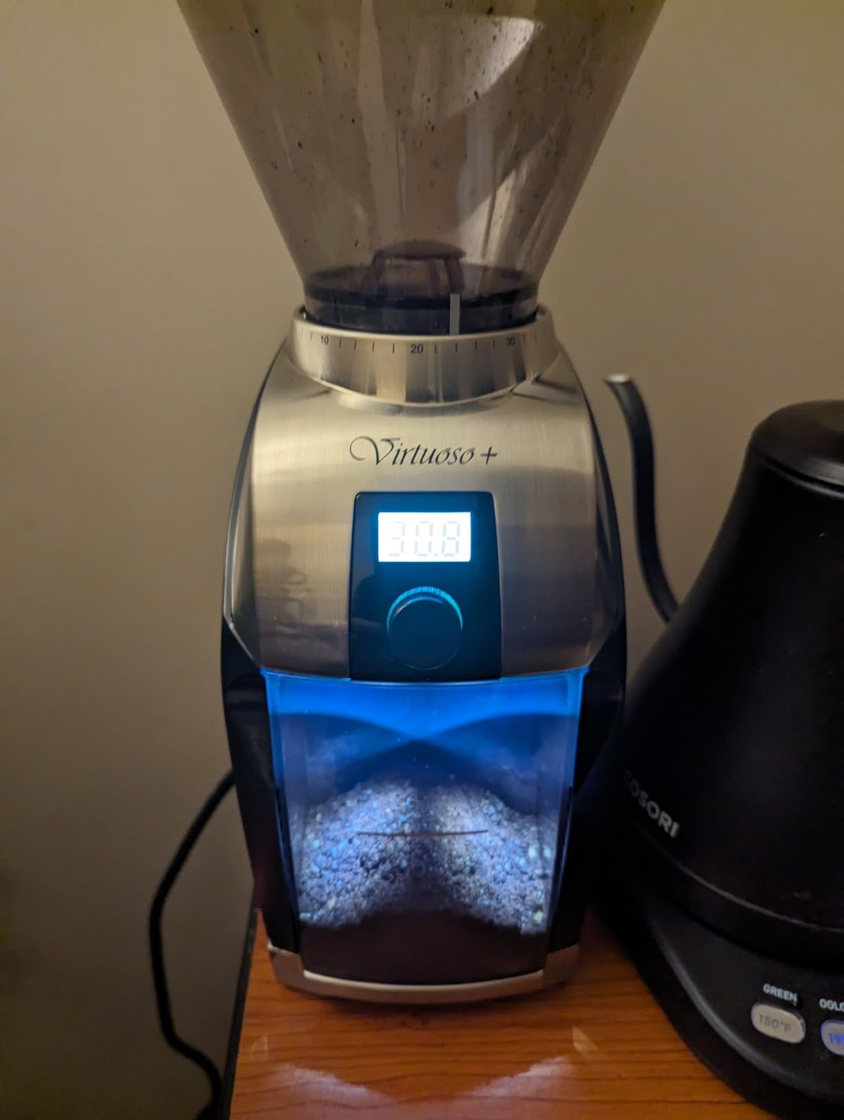 Baratza Virtuoso+ Coffee Grinder ZCG587BLK, Black | 40 grind settings give you access to an extensive range of brew methods, including espresso, French press and more customer photo 2