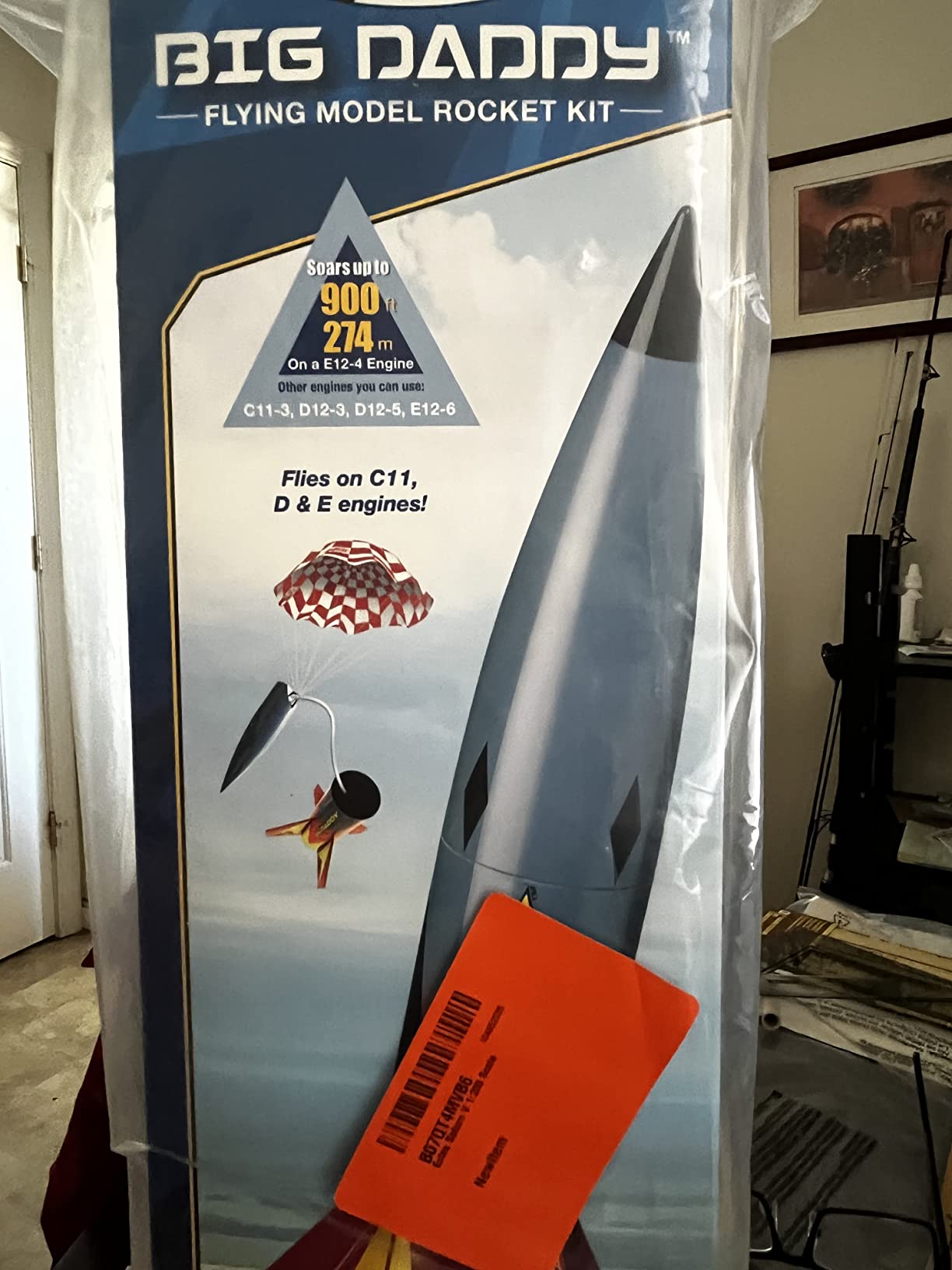 Estes Saturn V 1:200 Scale, 0.5 Liters, Multi customer photo 1