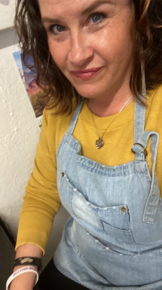 Denim Apron With 5 Pockets for Kitchens, Hairstylist Aprons for Women Men, Adjustable Bib Jean Apron for Arts Cafe Work customer photo 2