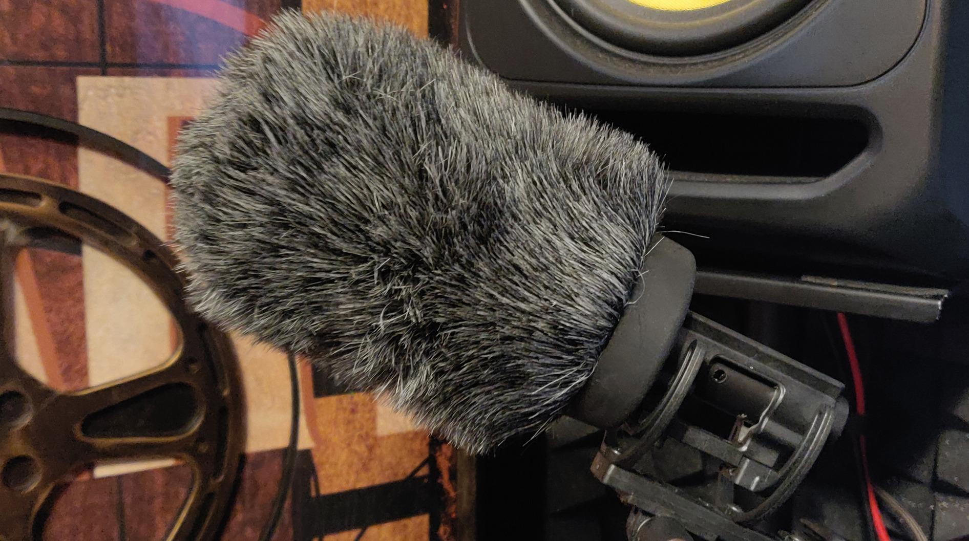 YOUSHARES Deadcat Wind Muff for Rode NTG4,MKE 600 Shotgun Microphones, Audio-Technica AT875R Shotgun Microphones, Windscreen Up to 4.7