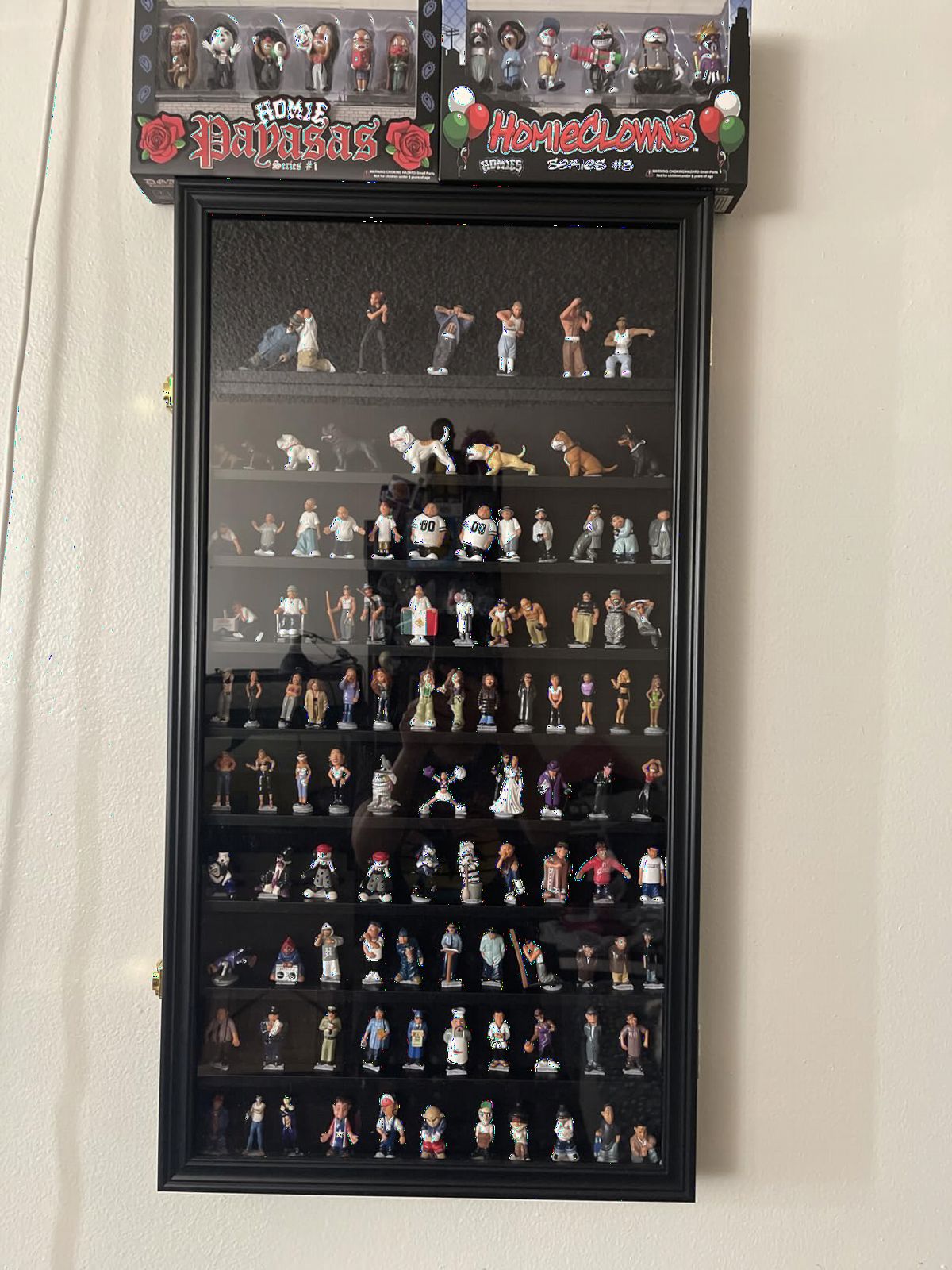 DisplayGifts Building Block Toy Minifigures Miniatures Thimble Display Case Wall Cabinet Standing Plates Included, 2.25