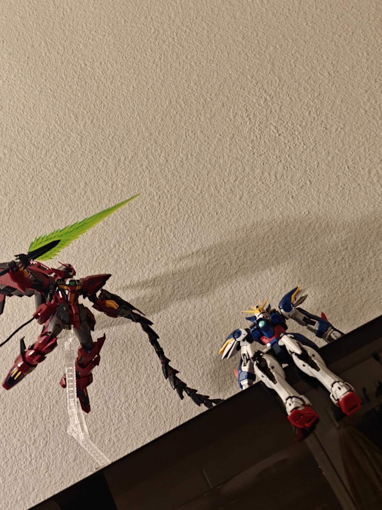 Bandai Hobby - Gundam Wing: Endless Waltz - Wing Gundam Zero (EW) Ver. Ka MG 1/100 Model Kit customer photo 2