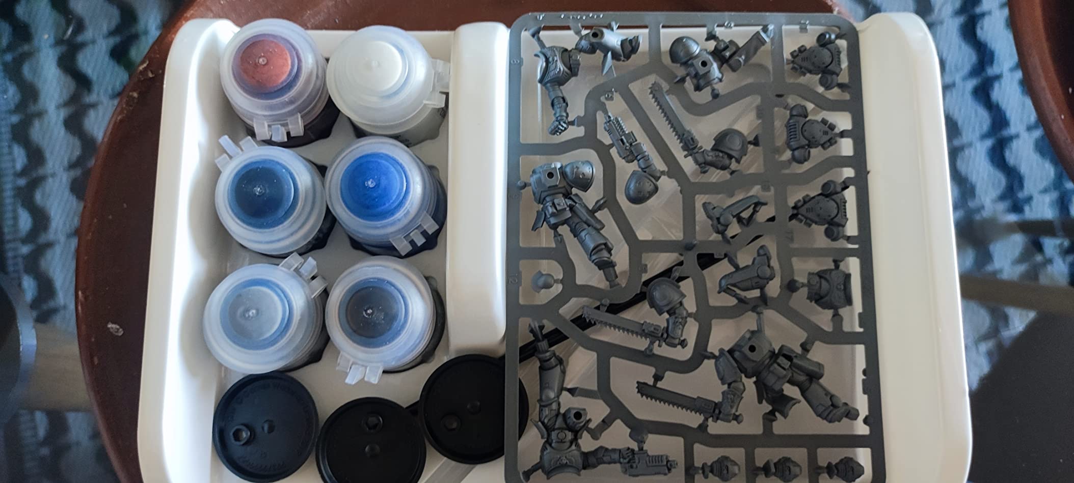 Warhammer 40K: Space Marines - Assault Intercessors + Paint Set customer photo 1