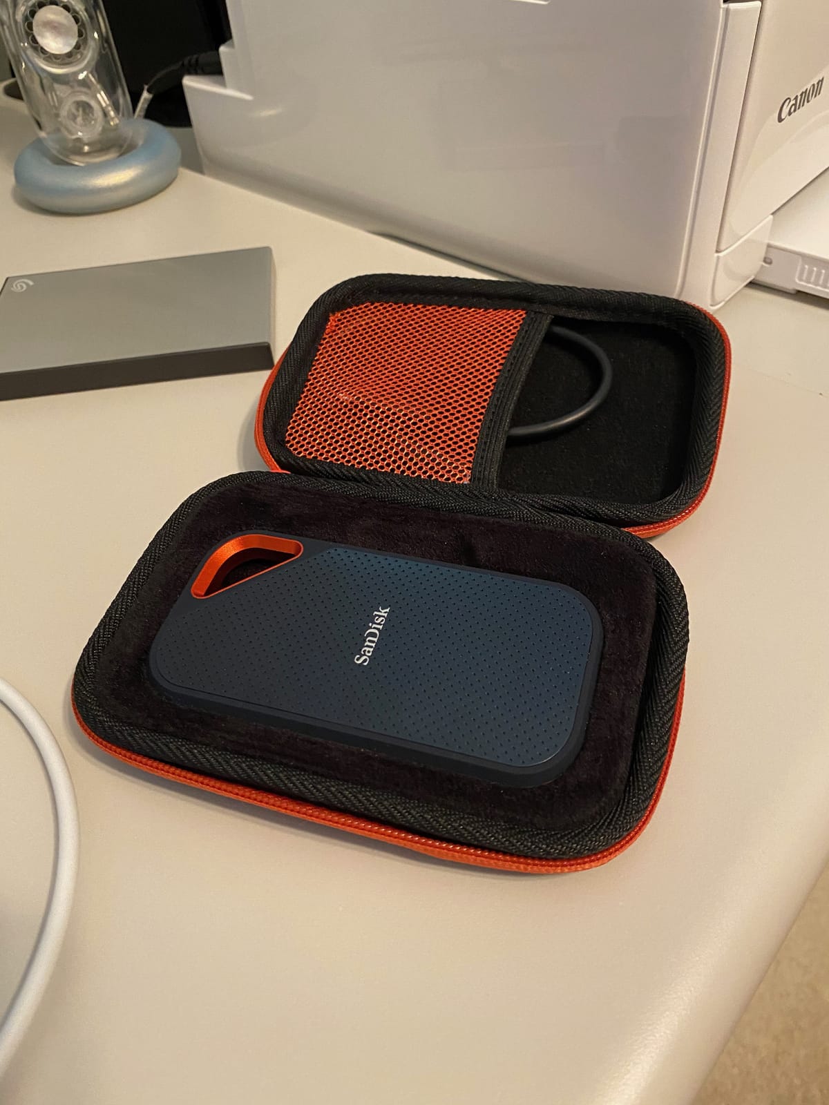 SANDISK 1TB Extreme PRO Portable SSD - Up to 2000MB/s - USB-C, USB 3.2 Gen 2x2, IP65 Water and Dust Resistance, Updated Firmware - External Solid State Drive - SDSSDE81-1T00-G25 customer photo 2