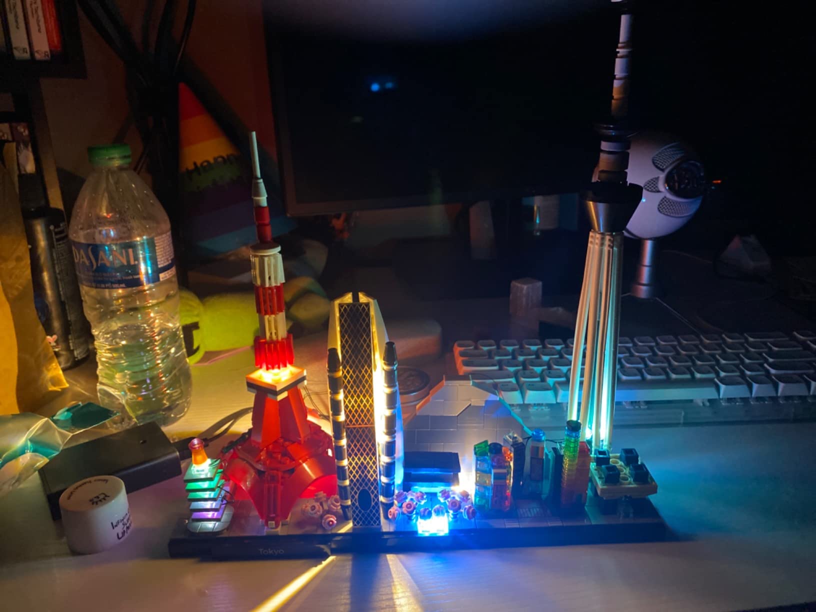 GEAMENT LED Light Kit for Architecture Skylines Tokyo - Compatible with LEGO 21051 Building Blocks Model (Model Set Not Included) customer photo 1