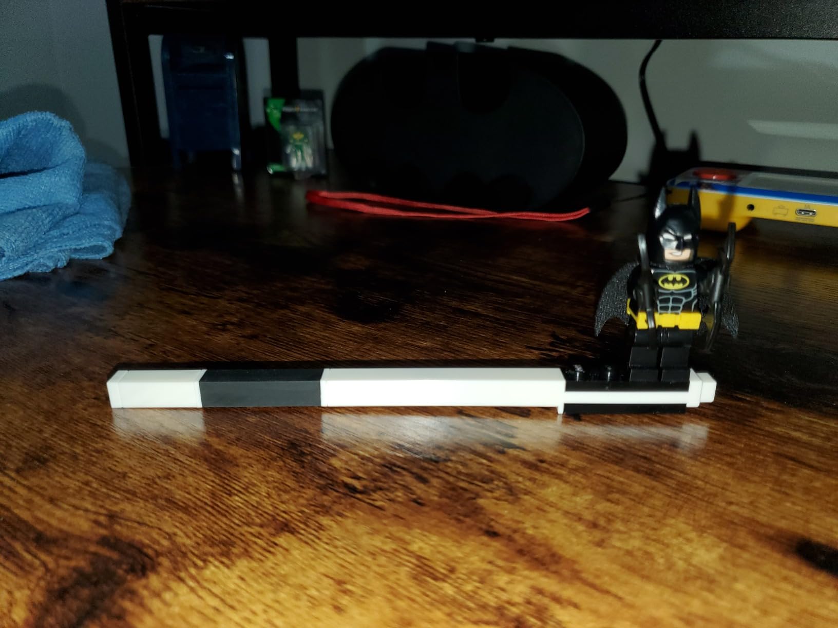 IQ LEGO Gel Pen with Batman Minifigure - Black Gel Pen (52864) customer photo 1