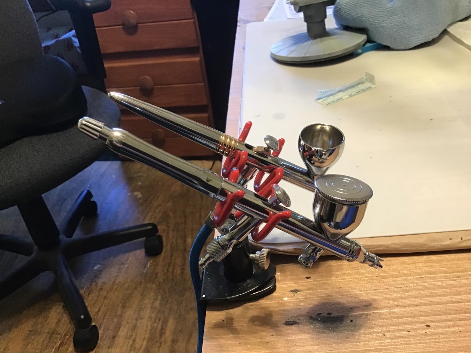 Universal Airbrush Clamp Holder Stand Holds up to 2 Airbrush Gun customer photo 2