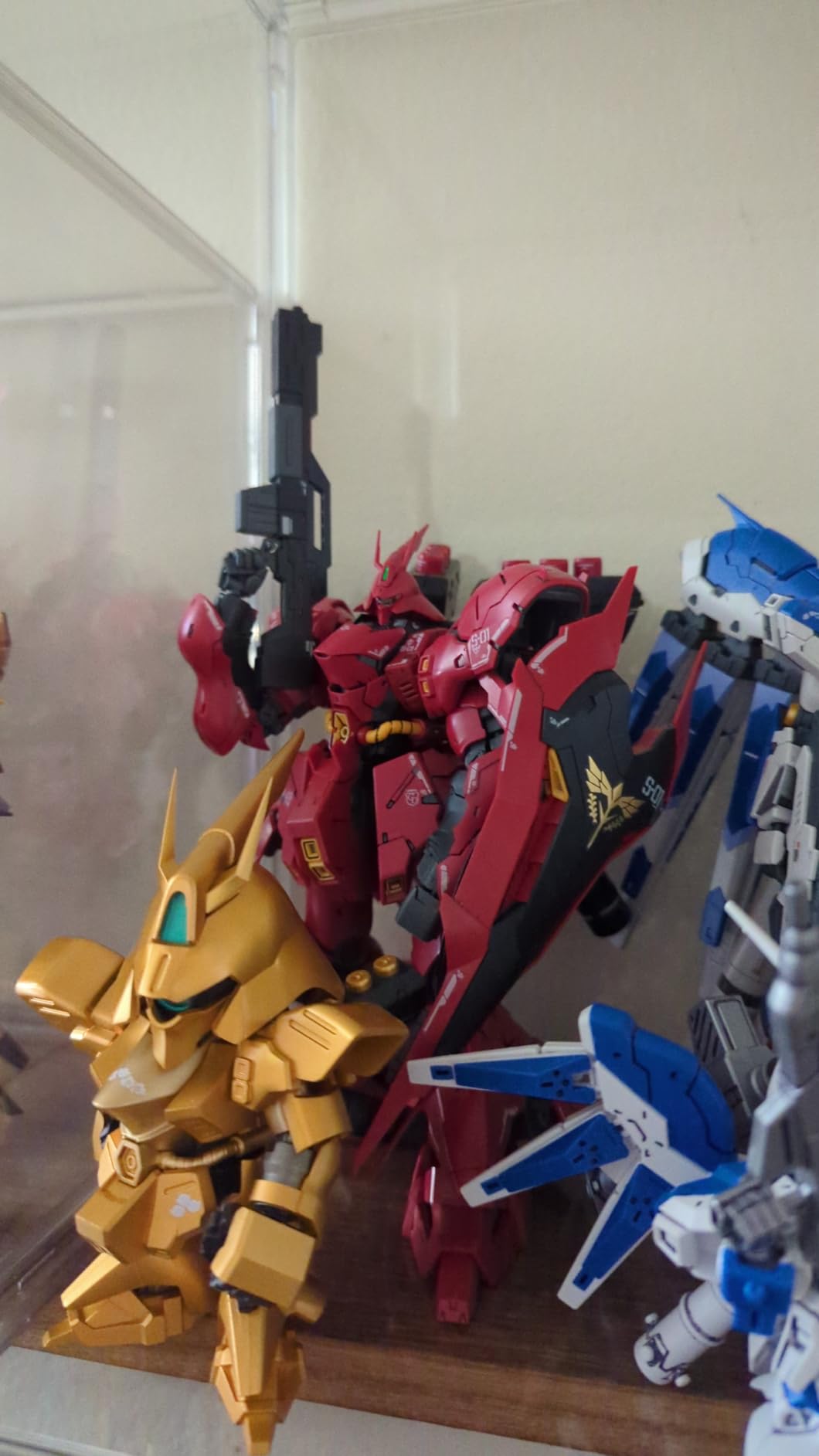 BANDAI NAMCO Entertainment Mobile Suit Gundam Char's Counterattack RG 1/144 Sazabi Plastic Model Kit, Large customer photo 2