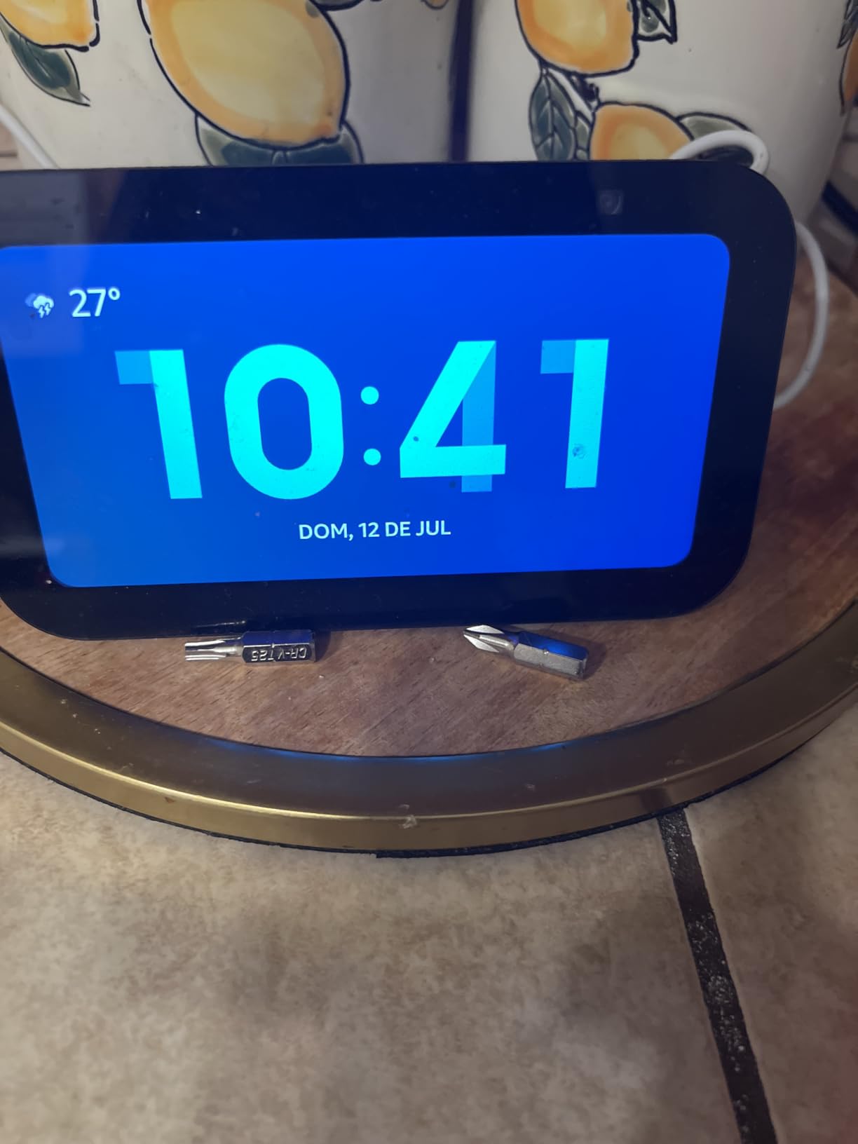 Amazon Echo Show 5 (newest model), Smart display, Designed for Alexa+, 2x the bass and clearer sound, Charcoal customer photo 2