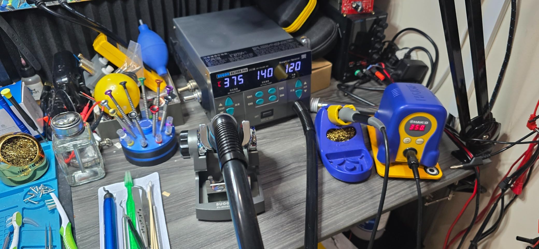 SUGON 8620DX 110V Digital Hot Air Rework Station 1300W,212℉-845℉ Adjustable Temperature C/F,4 Memory Storage,6 Air Nozzle,SMD Hot Air Station with Quick Change High Temperature Air Nozzle Bracket customer photo 2