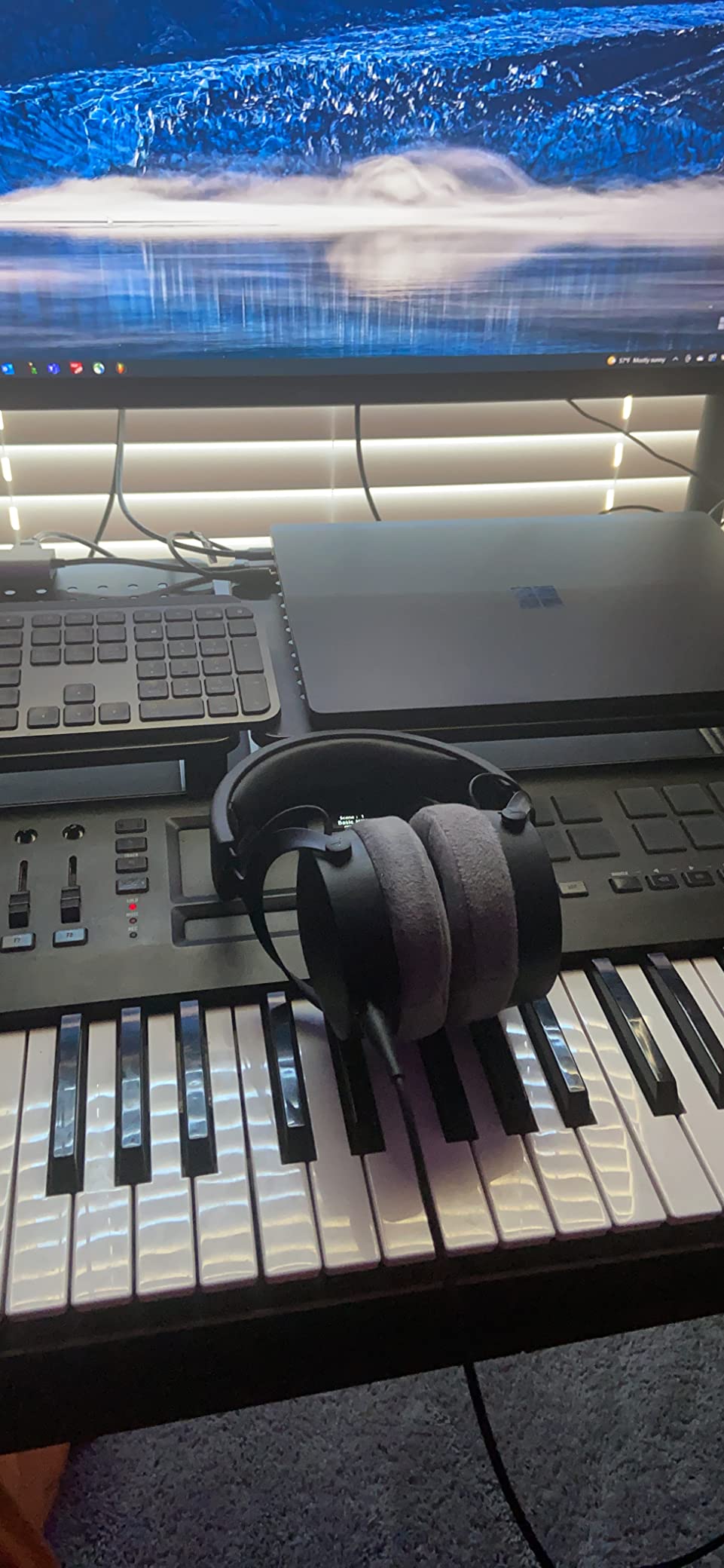 beyerdynamic DT 700 PRO X Closed-Back Studio Headphones with Stellar.45 Driver for Recording and Monitoring customer photo 2